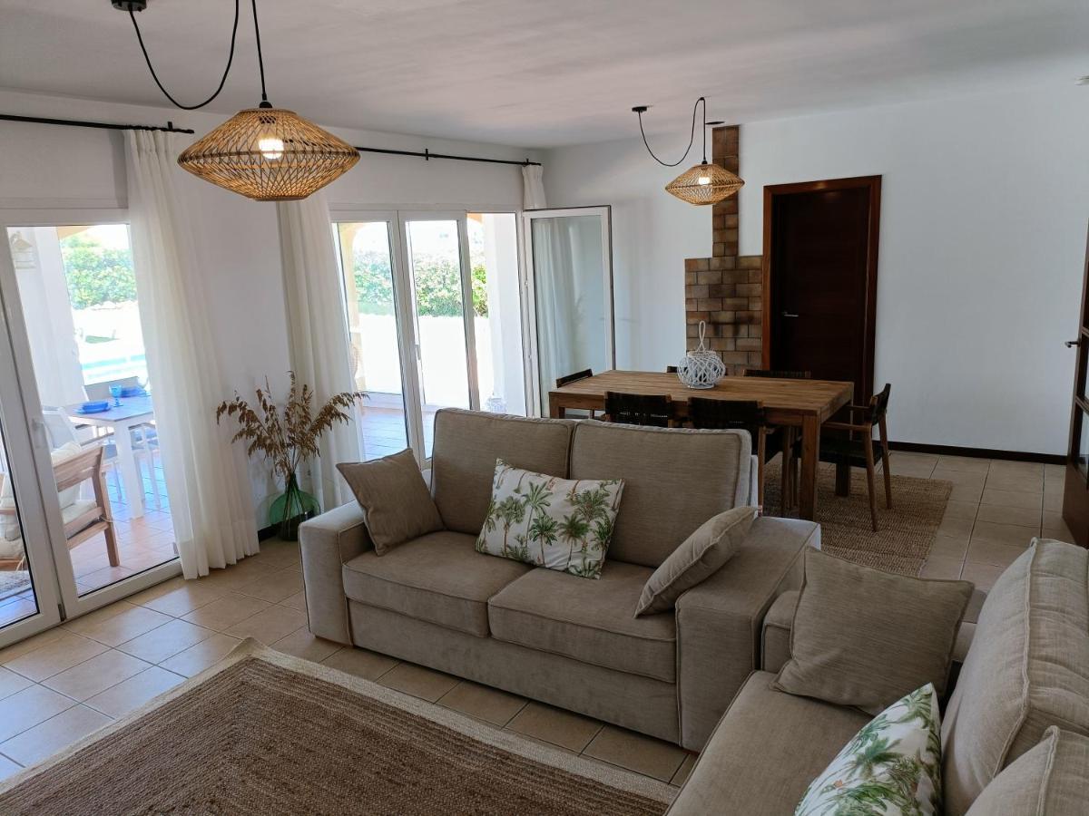 Villa Vega Relax En El Paraiso Es Mercadal Ngoại thất bức ảnh