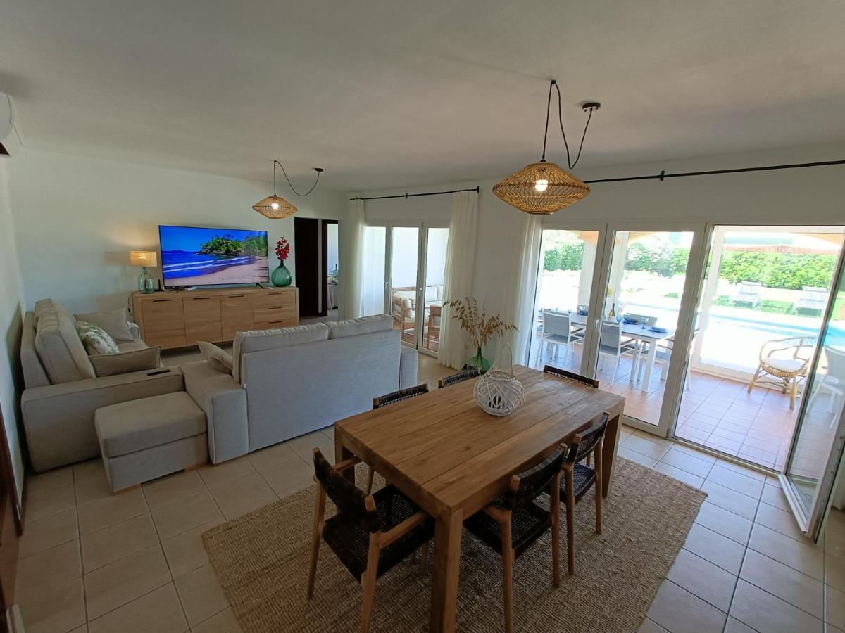 Villa Vega Relax En El Paraiso Es Mercadal Ngoại thất bức ảnh