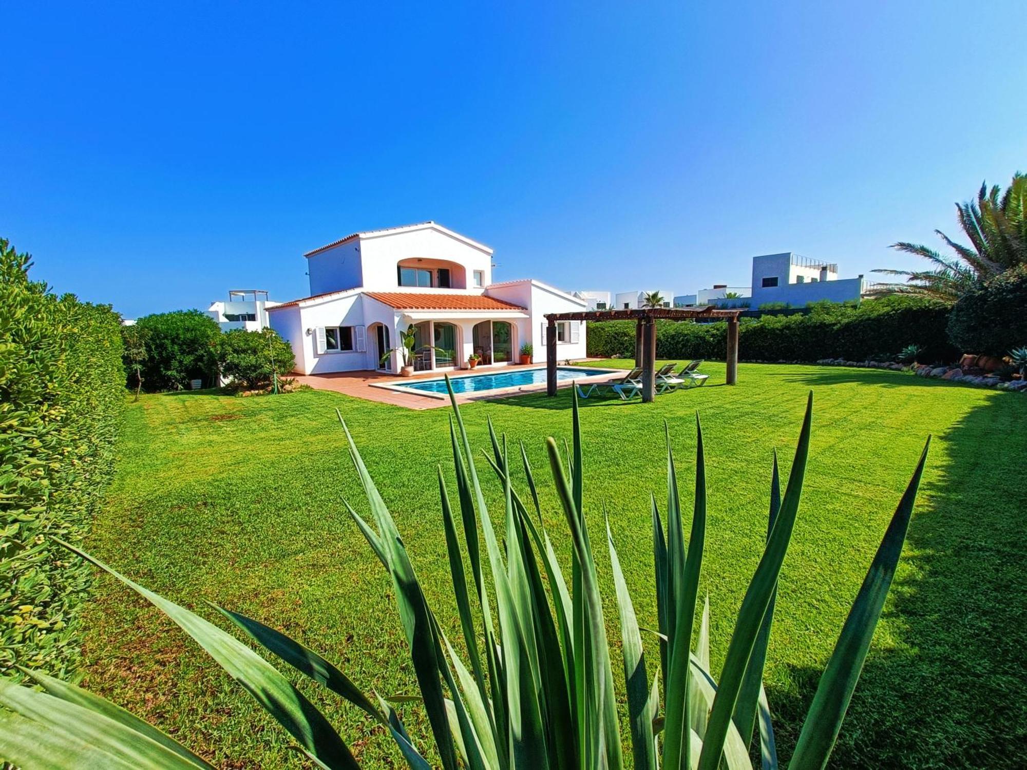 Villa Vega Relax En El Paraiso Es Mercadal Ngoại thất bức ảnh